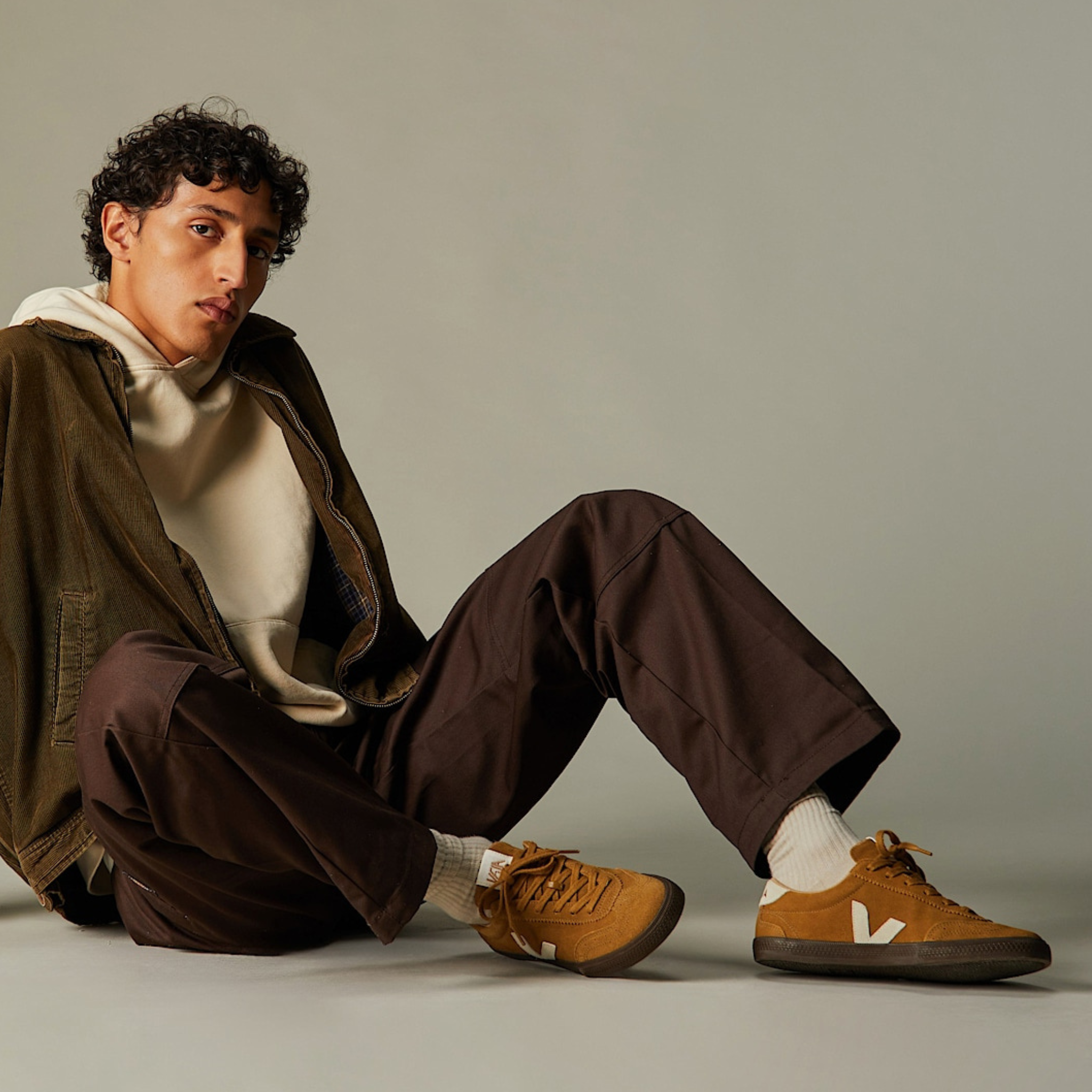 Mens VEJA Tent/Natural/Eagle Volley Suede Trainers