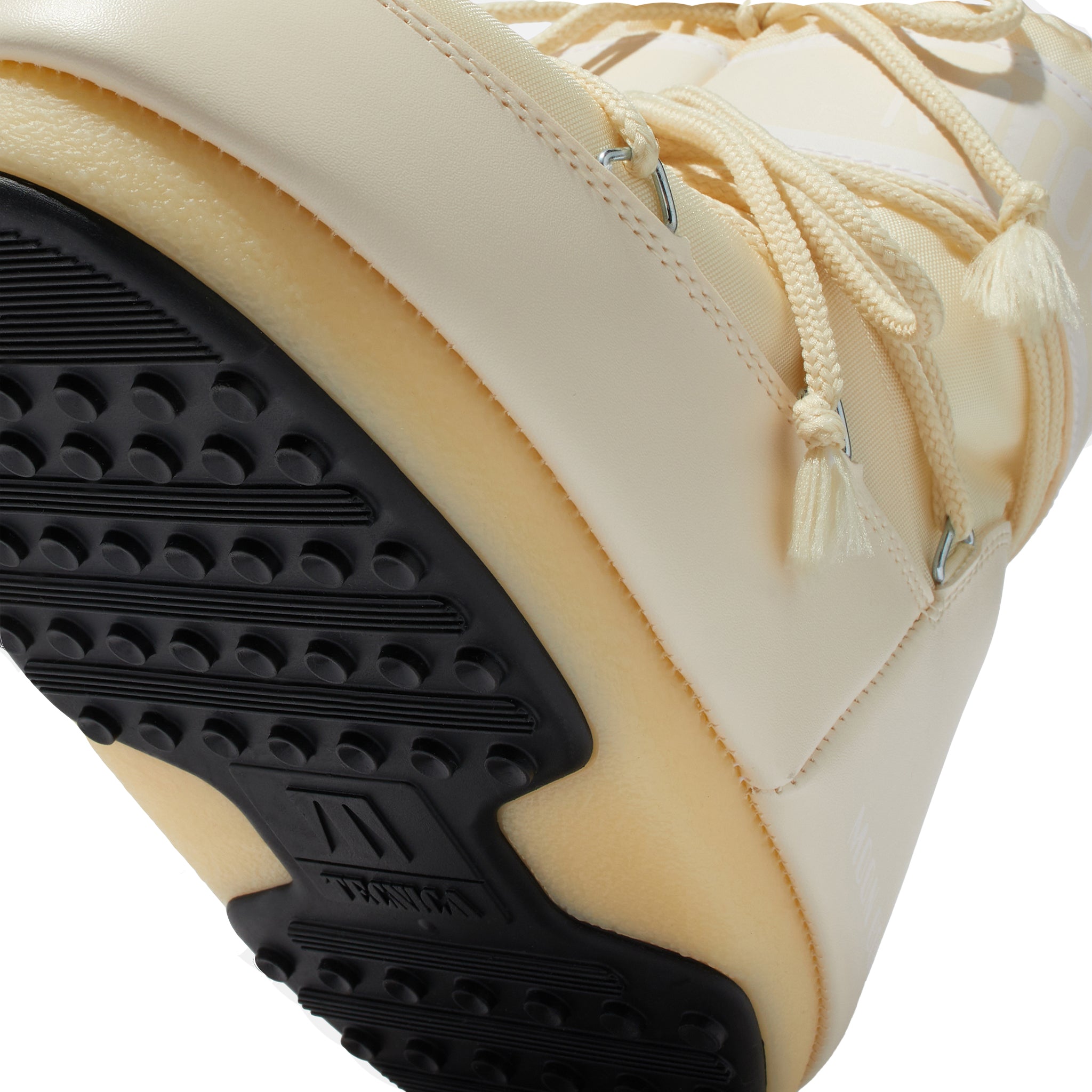 Womens Moon Boot Cream Icon Low Nylon Boots