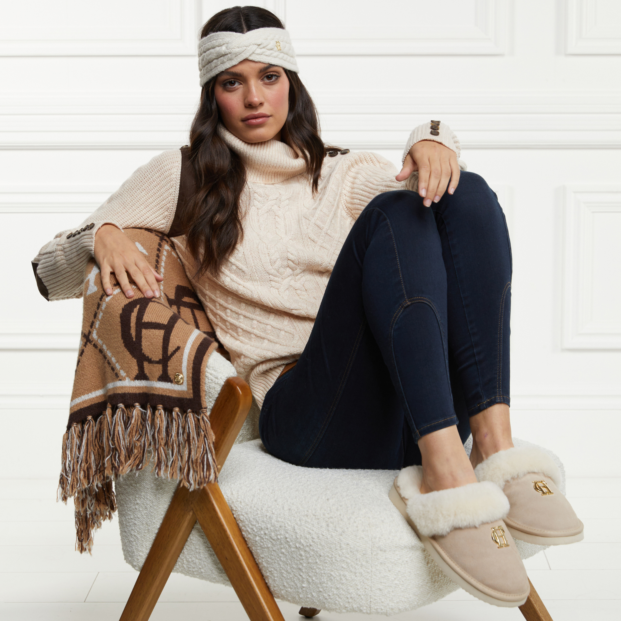 Womens Holland Cooper Oyster Shearling Slippers