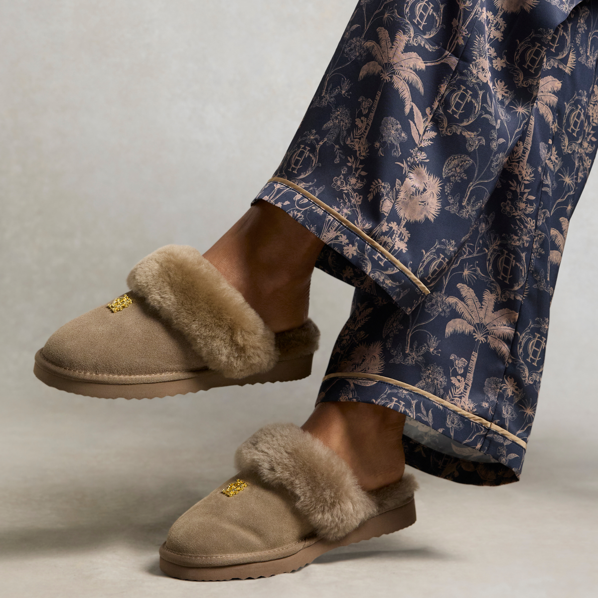 Womens Holland Cooper Mink Classic Shearling Slippers